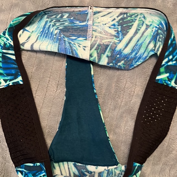 VS PINK Panty L - Picture 2 of 3